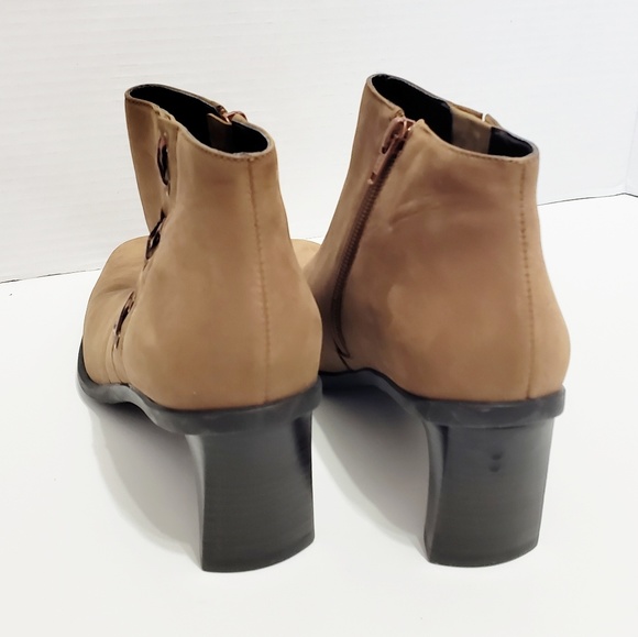 Etienne Aigner Leather Booties "Saddle" * - Picture 3 of 8
